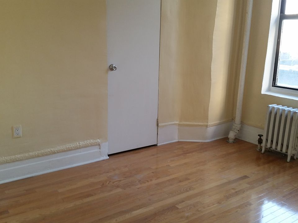 1st image of 667 W 177th St APT 33