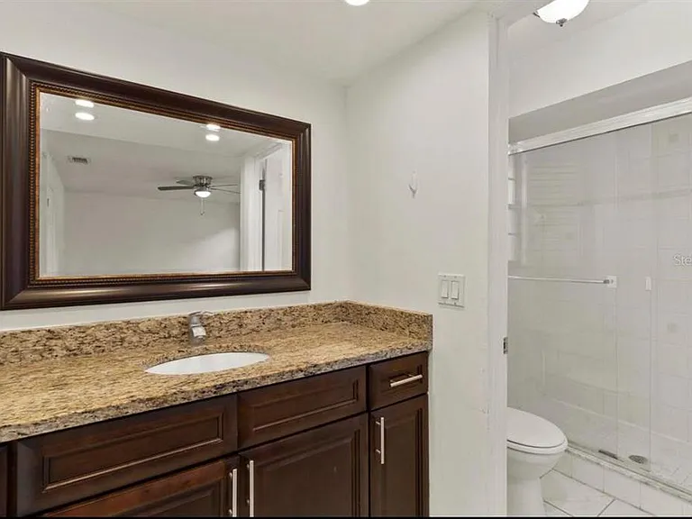 8413 Shady Glen Dr — Photo 18