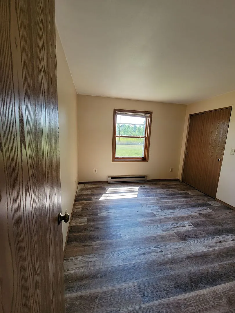 542 Bronson Rd — Photo 4