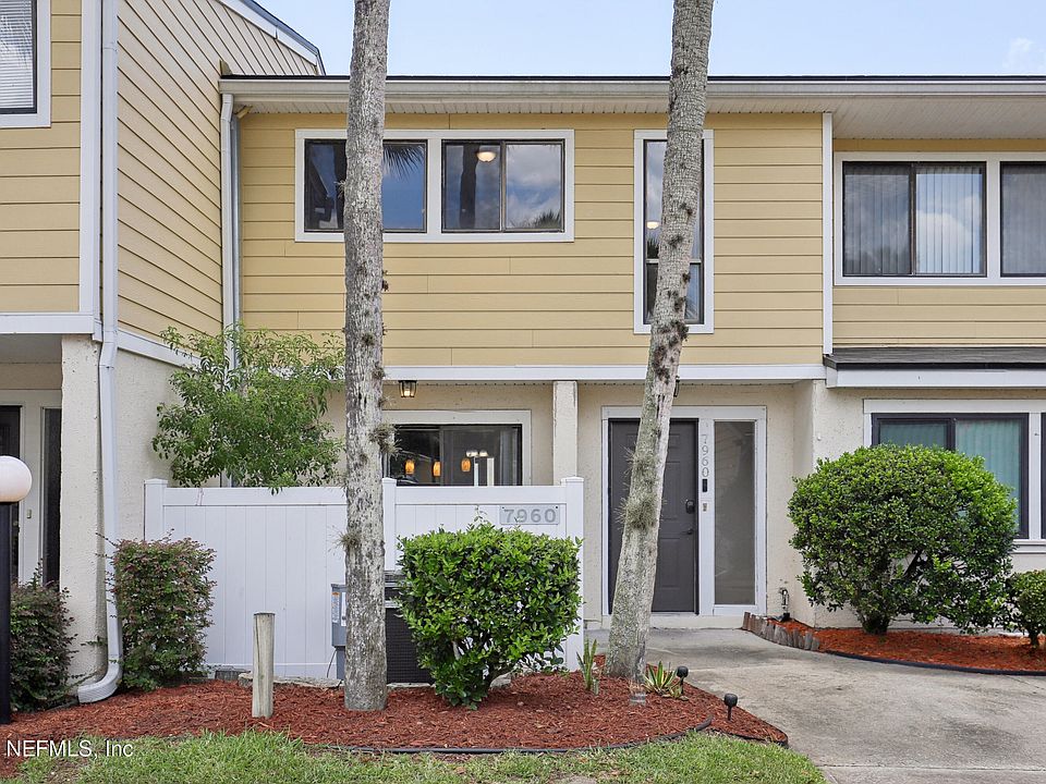 1st image of 7960 LOS ROBLES Court #7960