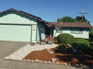 120 Heather Dr, Santa Rosa, CA 95401