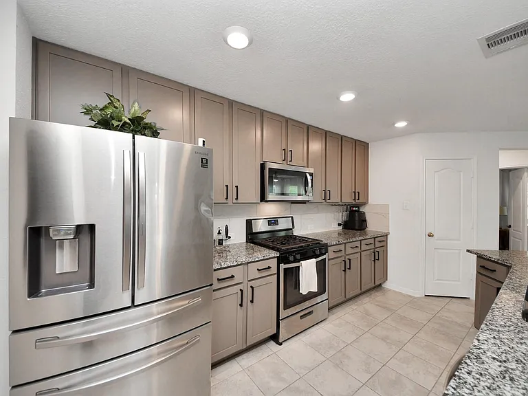 1509 Portola Dr — Photo 20