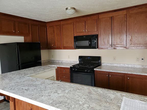4th image of 6983 Shawnee Dr #297