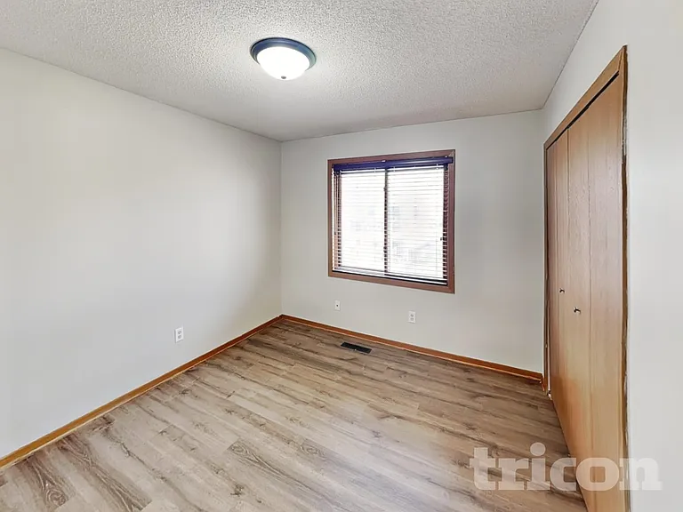 13734 Glenhurst Ln — Photo 10