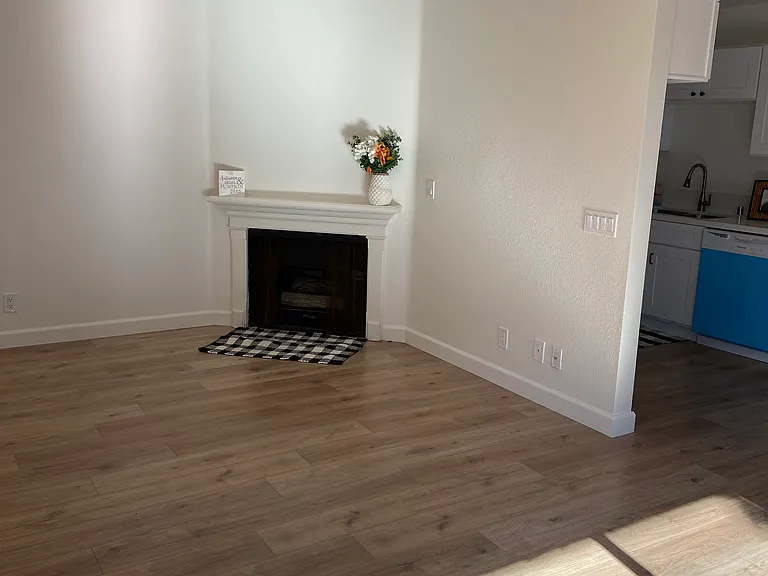 887 15th St W #A201 — Photo 20