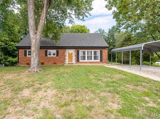 9 Ambrosius Pl, Caseyville, IL 62232