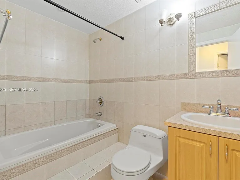 14012 SW 38th Ter — Photo 34