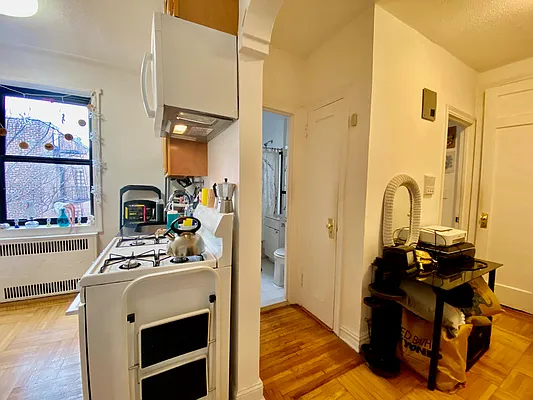 Rented by Lang Realty LLC | media 7