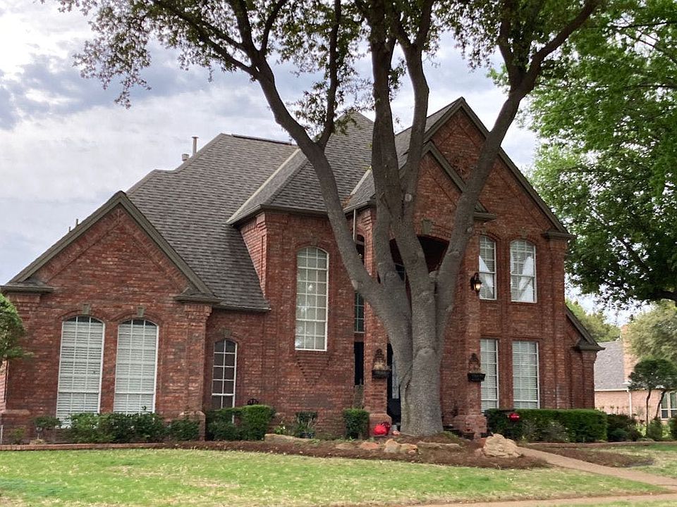 2nd image of 6207 Connie Ln