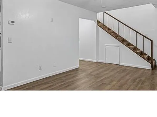 3974 Palos Verdes St, Las Vegas, NV 89119