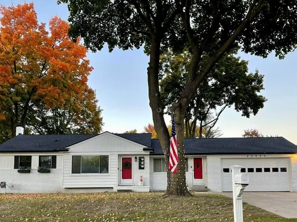40950 Micol Dr, Plymouth, MI 48170