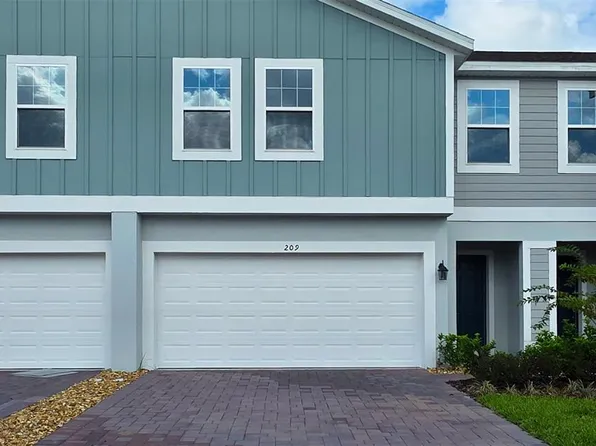 209 Glass Onion Dr, Howey In The Hills, FL 34737