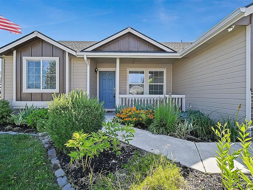1st image of 2114 N Rosedust Dr