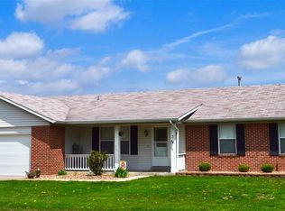 3 Hillcrest Estates Ln, Saint Peters, MO 63376