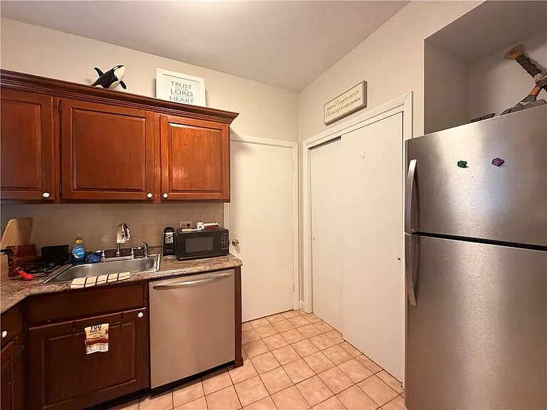 412 Bellevue Ave #9 — Photo 13