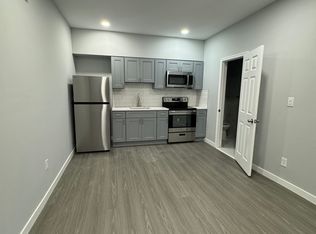 1424 S 5th St APT 1, Philadelphia, PA 19147