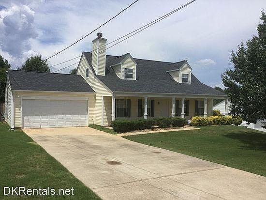 Beautiful Ellenwood Home