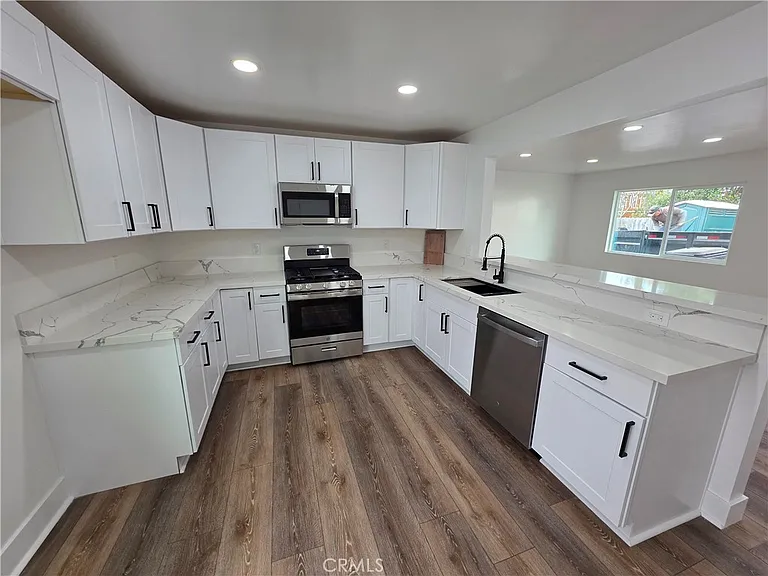 558 Atlantic City Ave #B — Photo 1