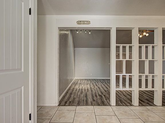 2nd image of 408 Dogwood Ln