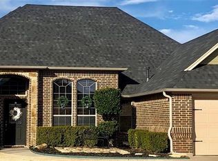 2511 Wichita Trl, Sanger, TX 76266