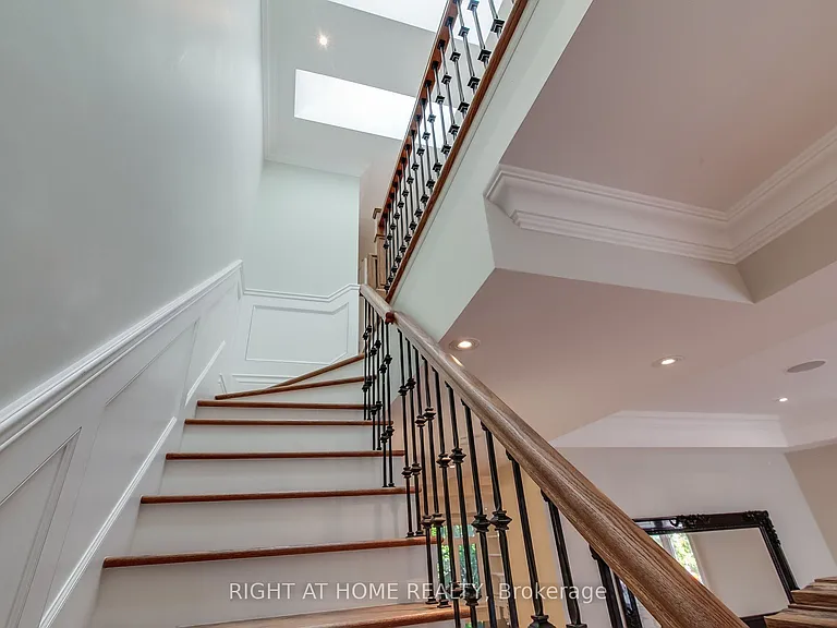 109 Banff Rd — Photo 23