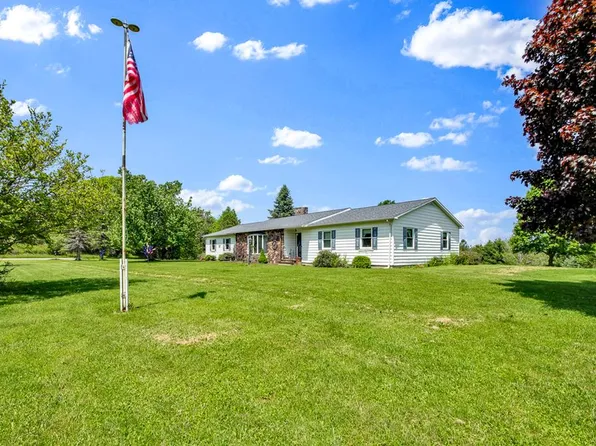 1297 Hilboldt Rd, Wellsboro, PA 16901