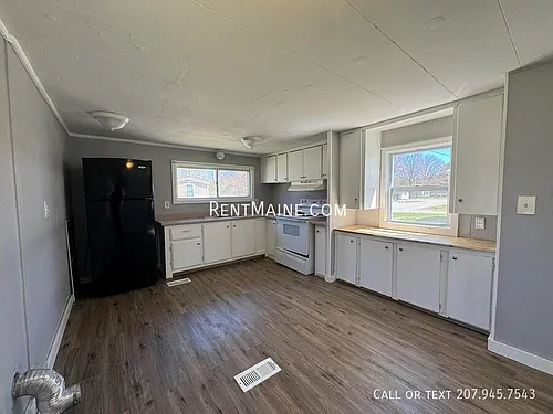 24 Park Dr Photo 1