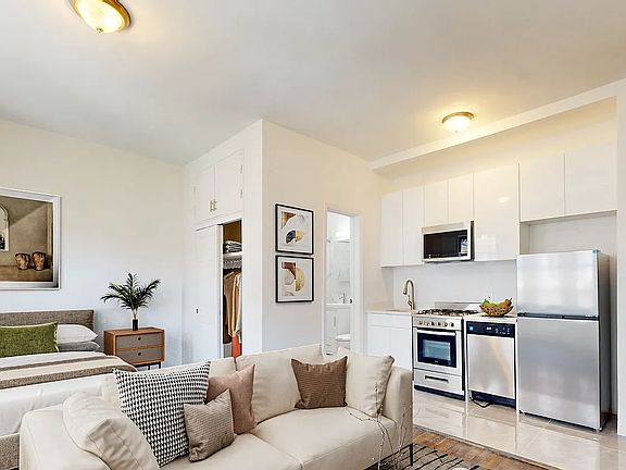 2nd image of 102 W 80th St APT 43