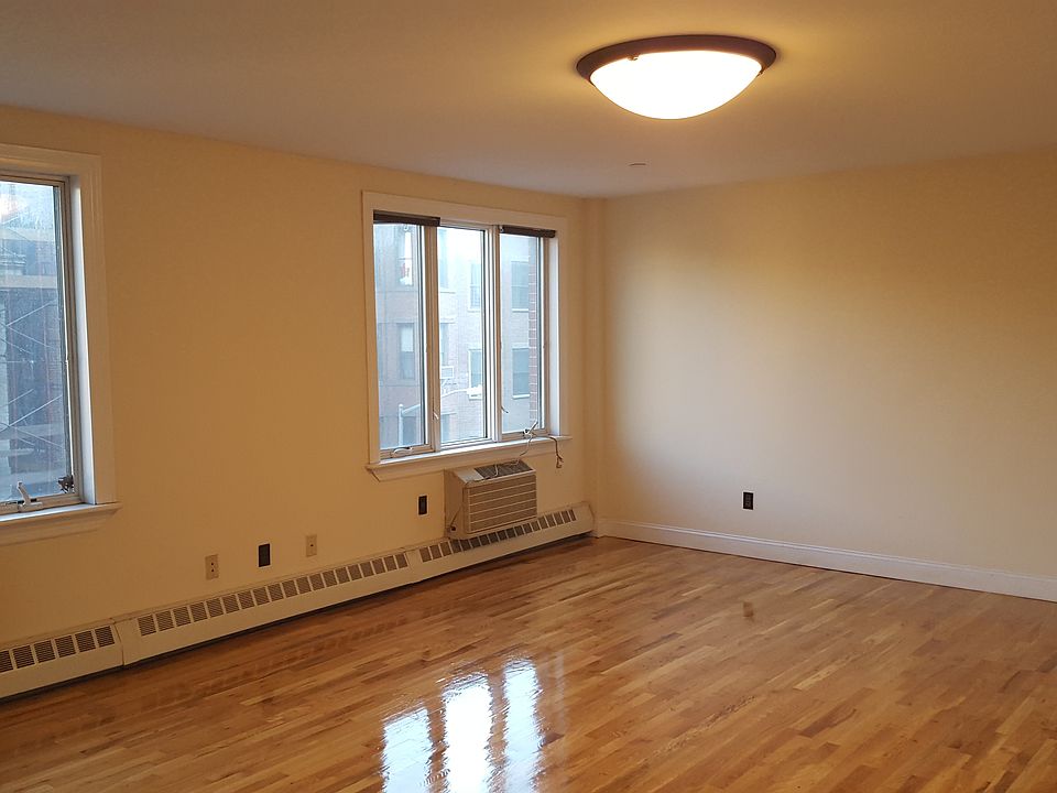 1st image of 586 President St