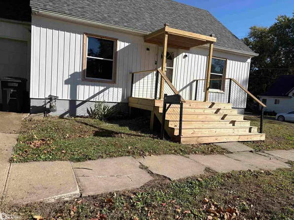 310 S Jefferson St, Mount Pleasant, IA 52641