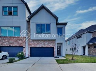 10530 Executive Lake Dr, Stafford, TX 77477