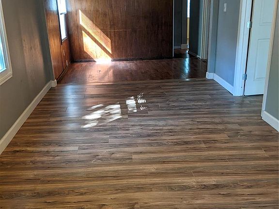 2nd image of 3417 Rex Ave