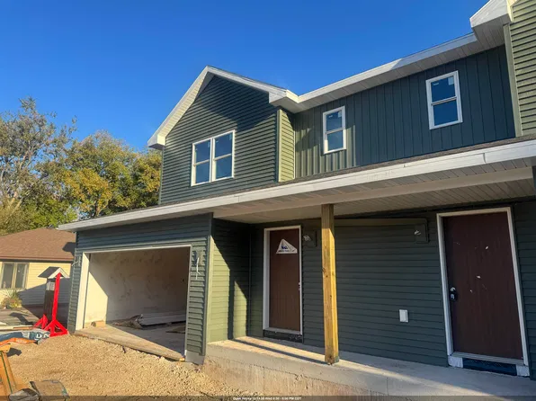 1239 W South Park Ave, Oshkosh, WI 54902