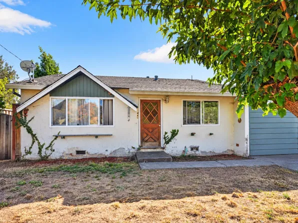 440 Ashwood Drive, Santa Rosa, CA 95407