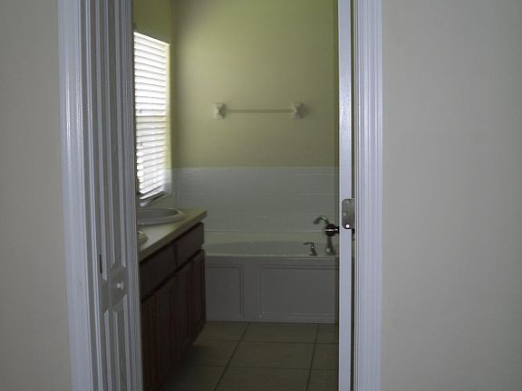 4th image of 7208 Twin Cedar Ln