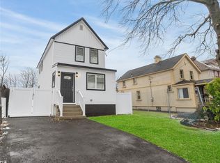 16 Laurel Ave, Hempstead, NY 11550