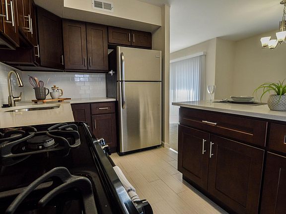 5th image of 8201 Henry Ave #1B-1Ba-800Sqft