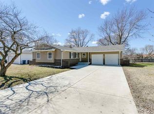 427 N Simpson Rd, El Dorado, KS 67042