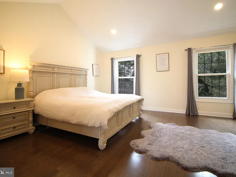 15 Kentsdale Dr — Photo 35
