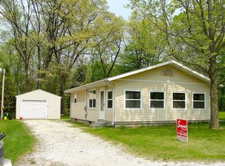 6147 N Lake Road 67 E, Monticello, IN 47960