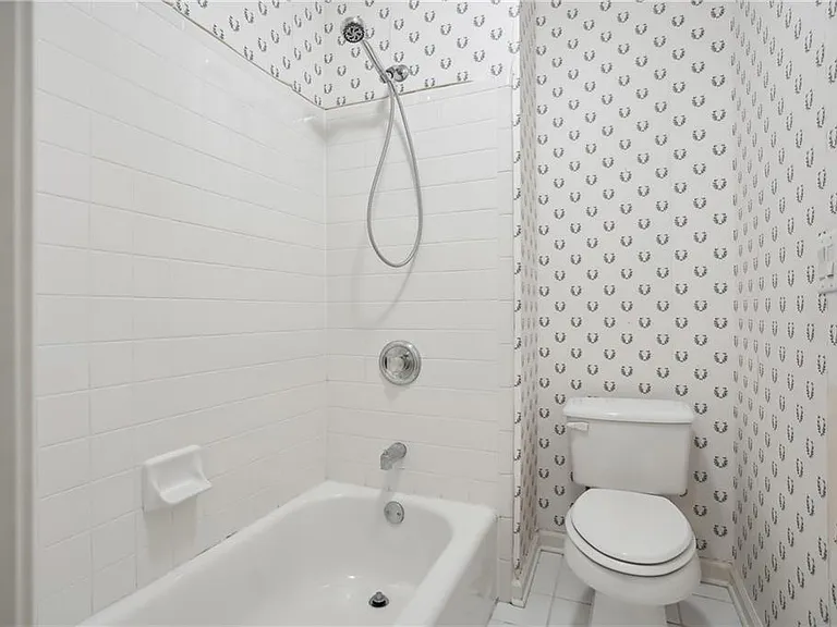 12250 Broadleaf Ln — Photo 17
