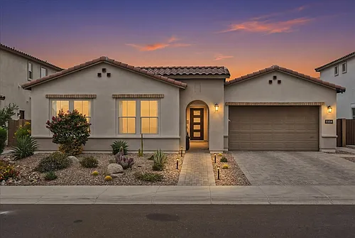 5936A E Adobe Dr Photo 1