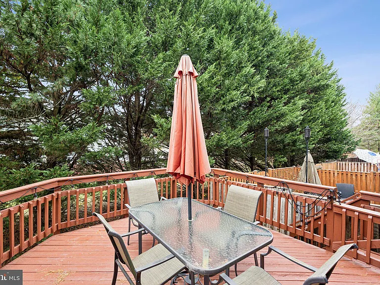 15514 Port Washington Ct — Photo 20