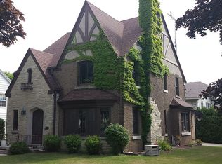 903 N 6th St, Manitowoc, WI 54220
