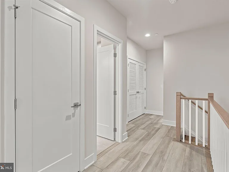 701 Brewster Aly #65 — Photo 15