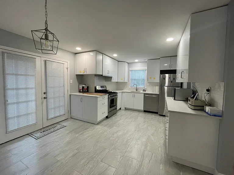 60 Rampart Dr — Photo 4