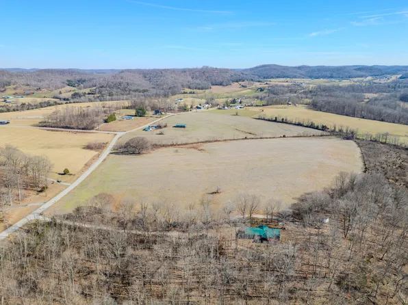 1174 E Level Green Rd, Brodhead, KY 40409