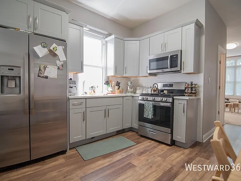 2733 N Wayne Ave #1 — Photo 7