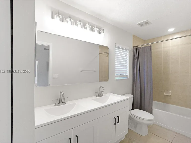5603 SE Graham Dr — Photo 22
