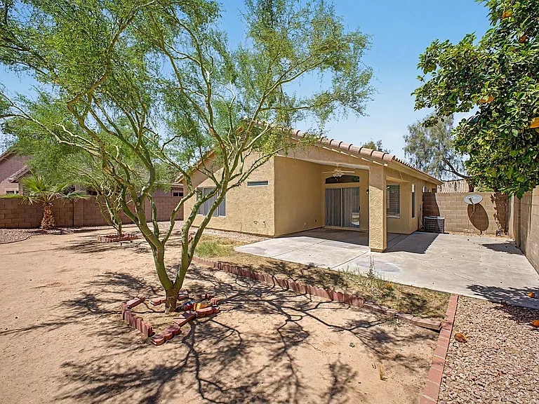 7043 W Phelps Rd — Photo 29